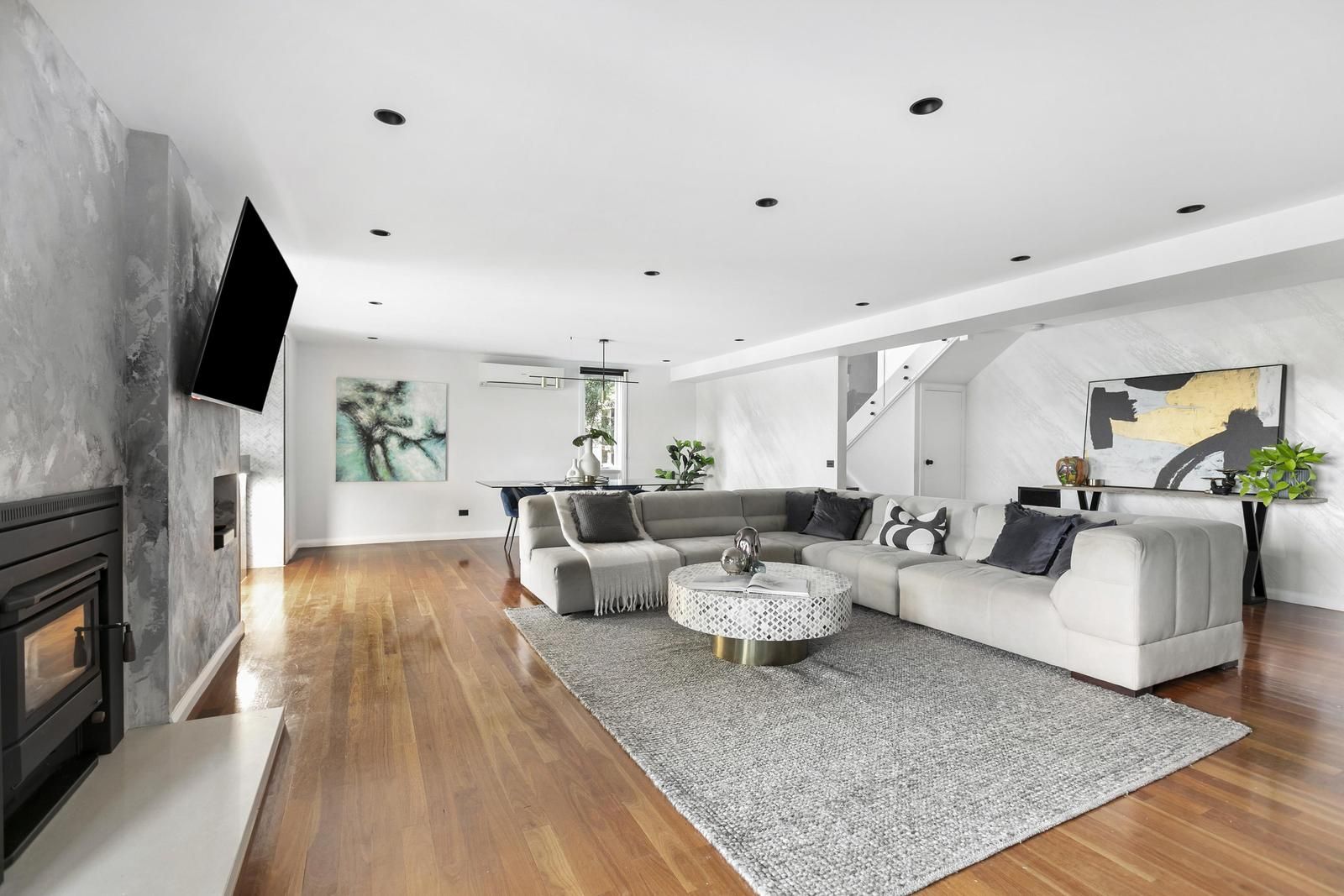 2 Patricia Street, Keilor East VIC 3033 Domain