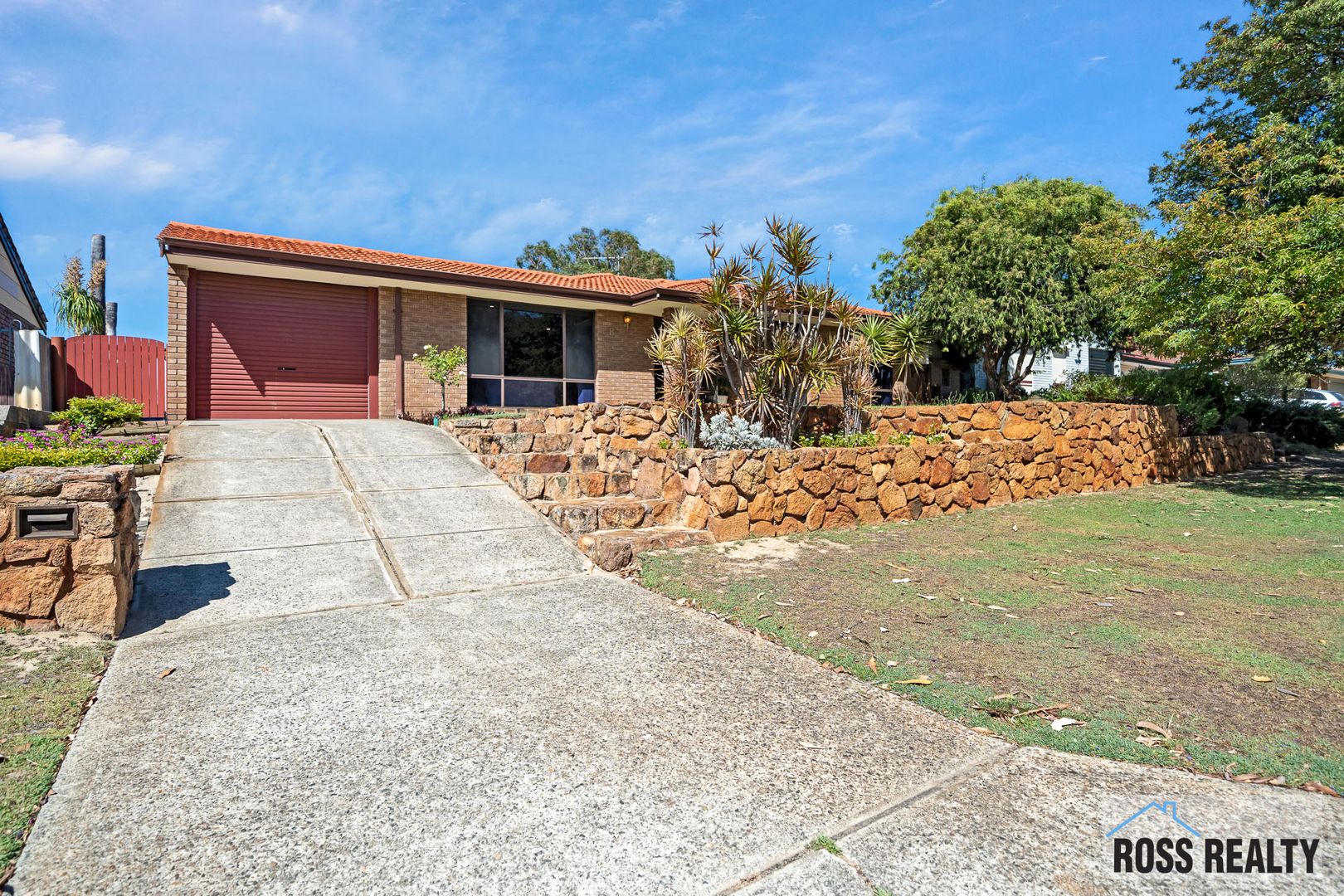 8 Leicester Square, Alexander Heights WA 6064, Image 2