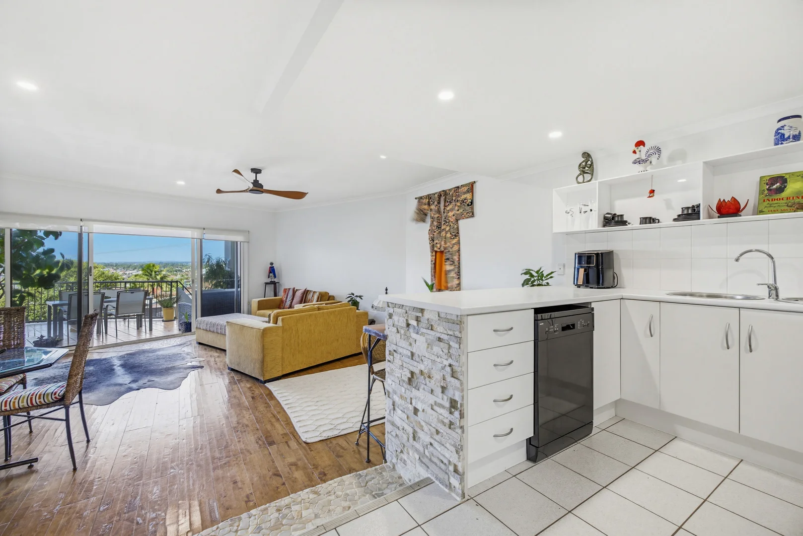 Additional image 5 of 2/10-12 Kalinda Avenue, Mooloolaba QLD 4557