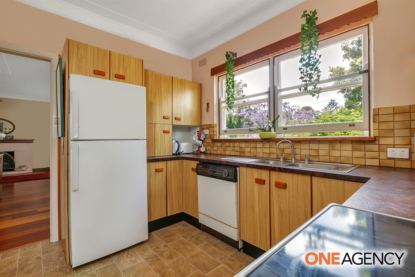 35 Sunnyside Crescent, Castlecrag NSW 2068, Image 2