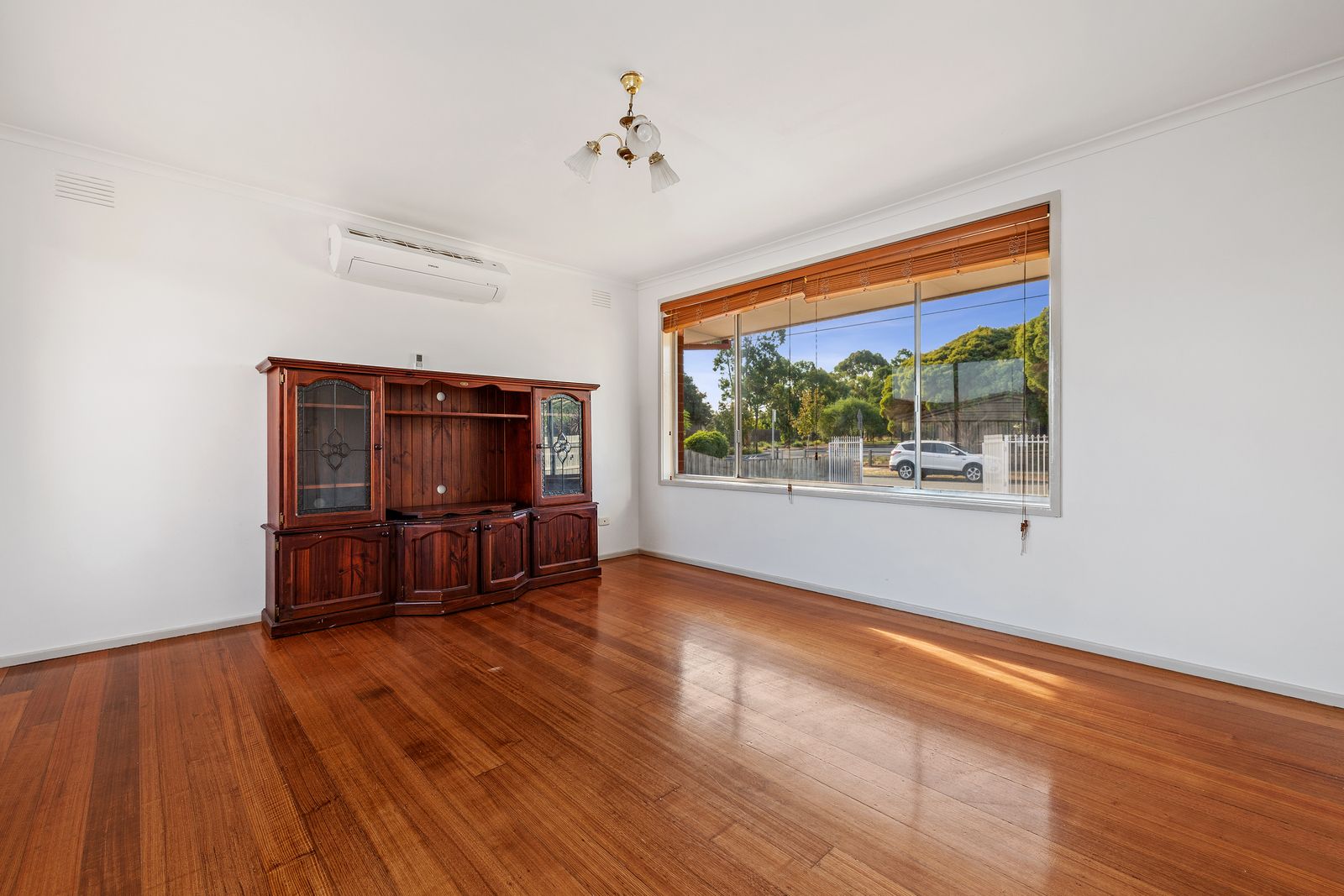 16 Narrumburn Road, Clayton South VIC 3169, Image 1