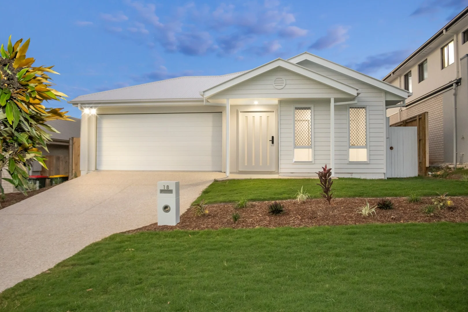 18 Paradise Close, Deebing Heights QLD 4306