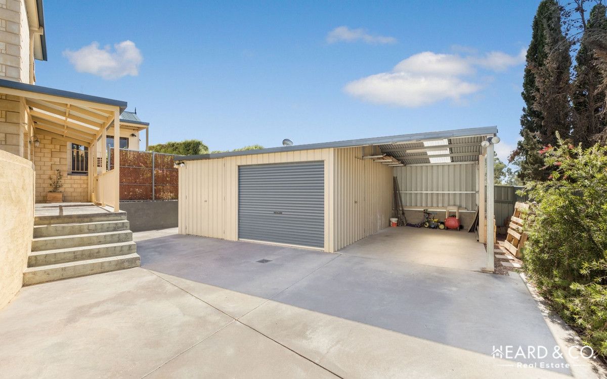 5 Lincoln Place, East Bendigo VIC 3550, Image 2