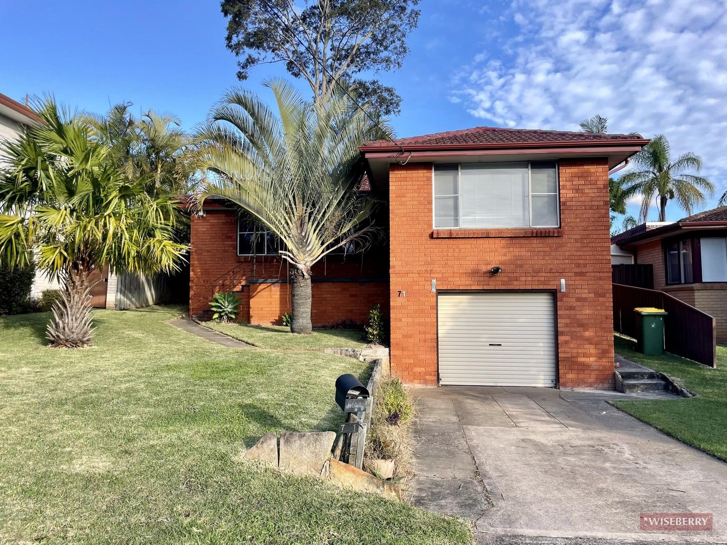 71 Oak Drive, Hall NSW 2198 House For Rent 750 Domain