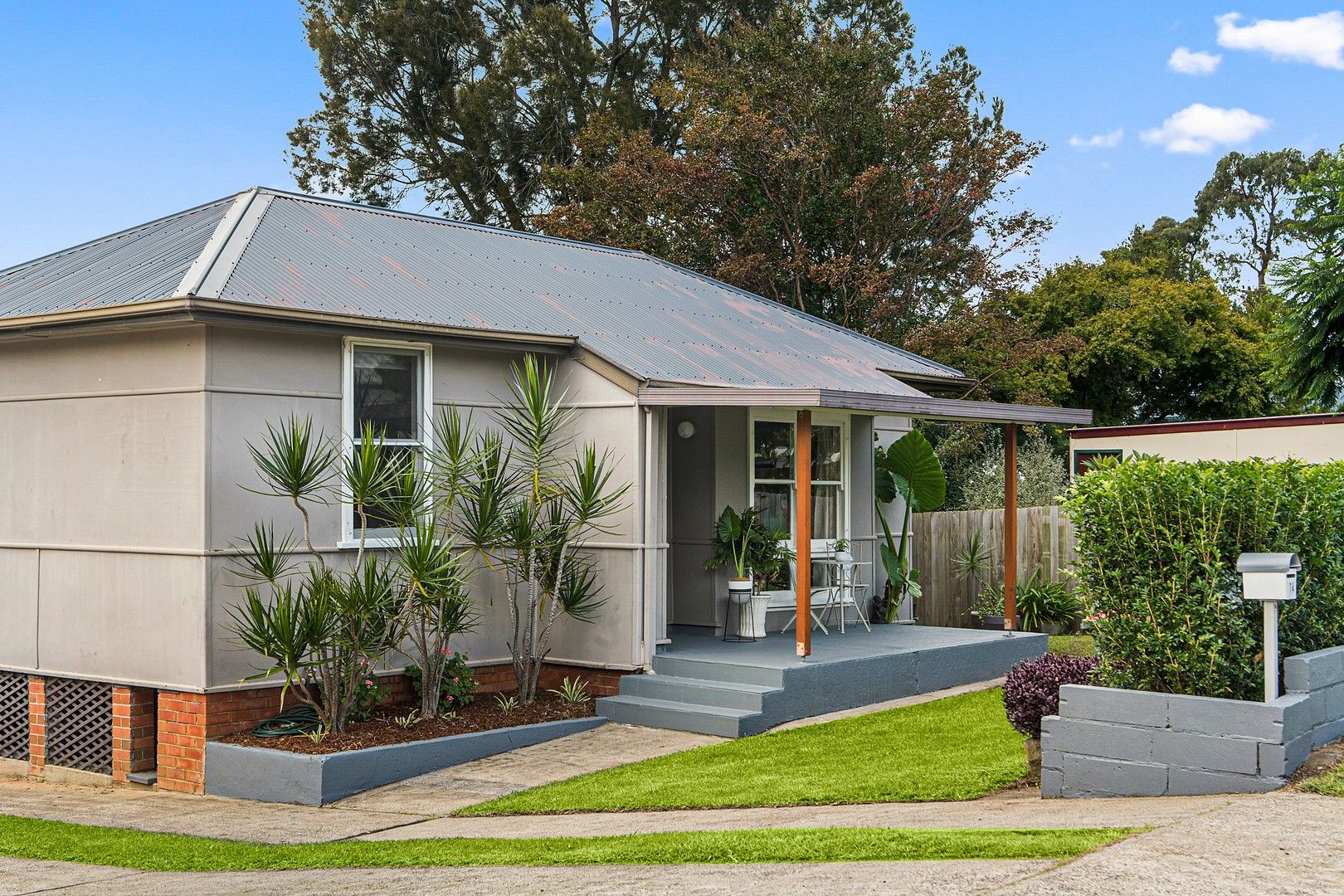 2 bedrooms House in 14 Burr Avenue NOWRA NSW, 2541