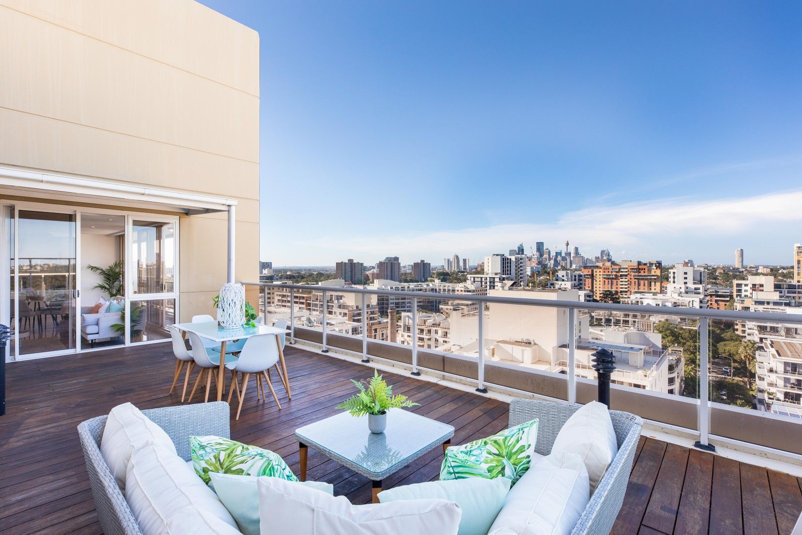 3 bedrooms Apartment / Unit / Flat in 375/8 Lachlan Street WATERLOO NSW, 2017