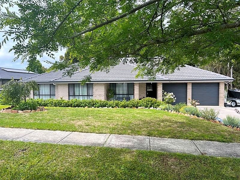 5 bedrooms House in 2 Bamburgh Place BUNDANOON NSW, 2578