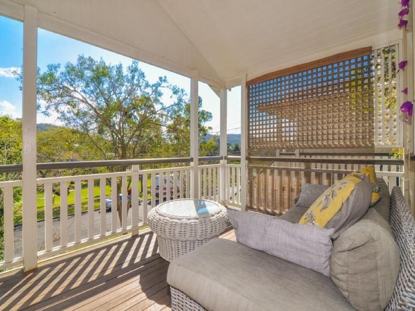 2 bedrooms House in 35 Crown Street BARDON QLD, 4065