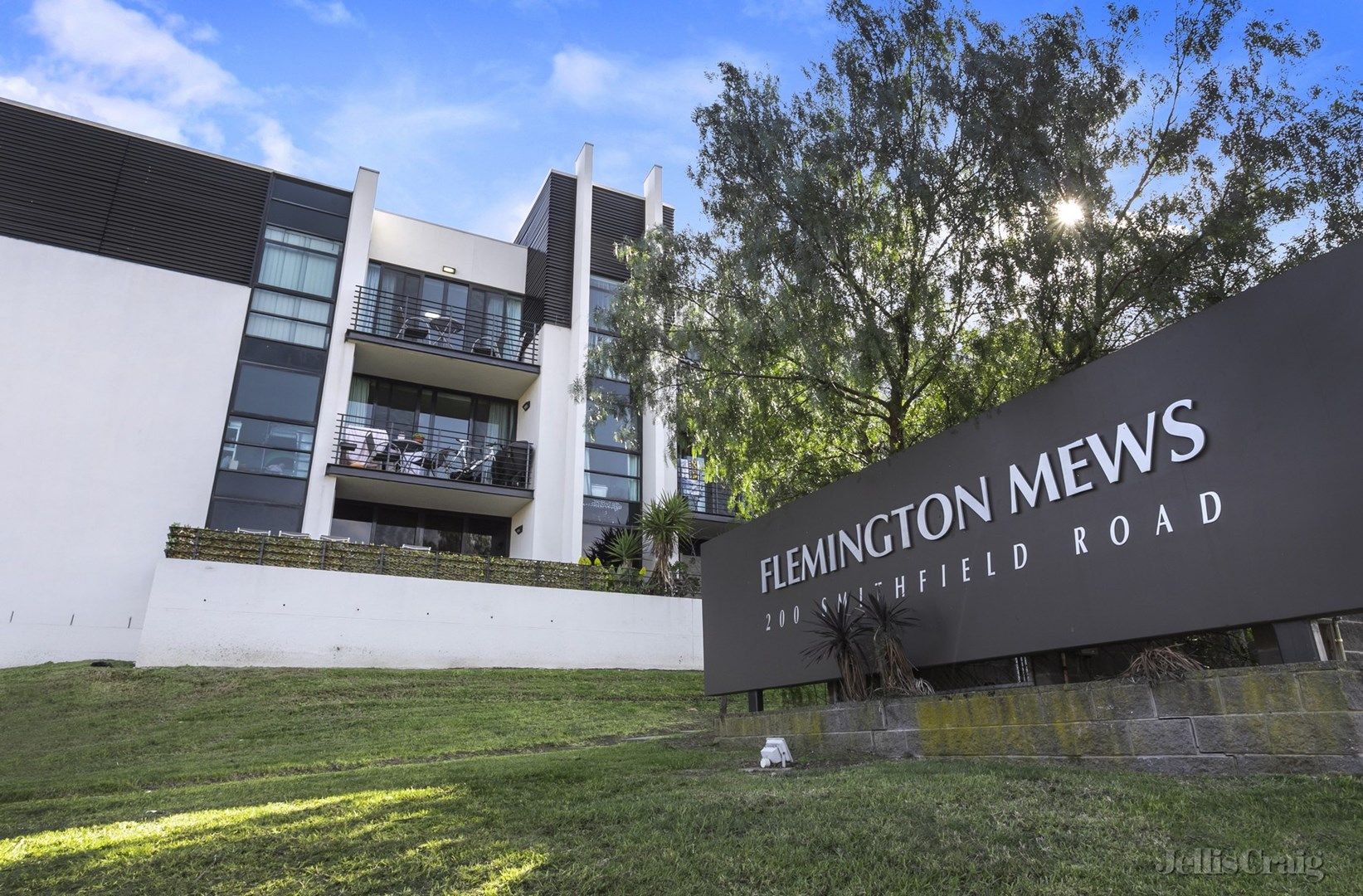 2 bedrooms Apartment / Unit / Flat in 28/200 Smithfield Road FLEMINGTON VIC, 3031