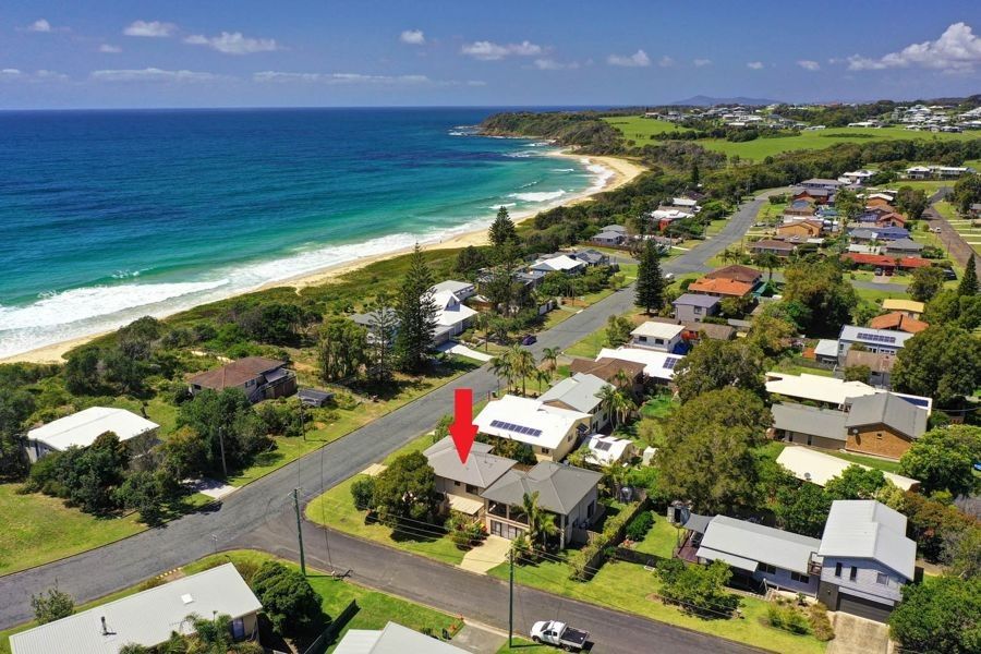 2 Cummins Way, Diamond Beach NSW 2430, Image 2