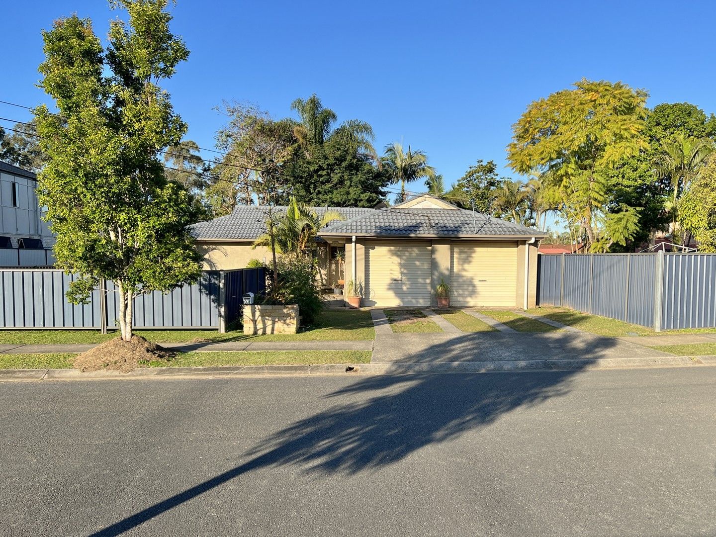 3 bedrooms House in 24 Benwerrin Road LOGANHOLME QLD, 4129
