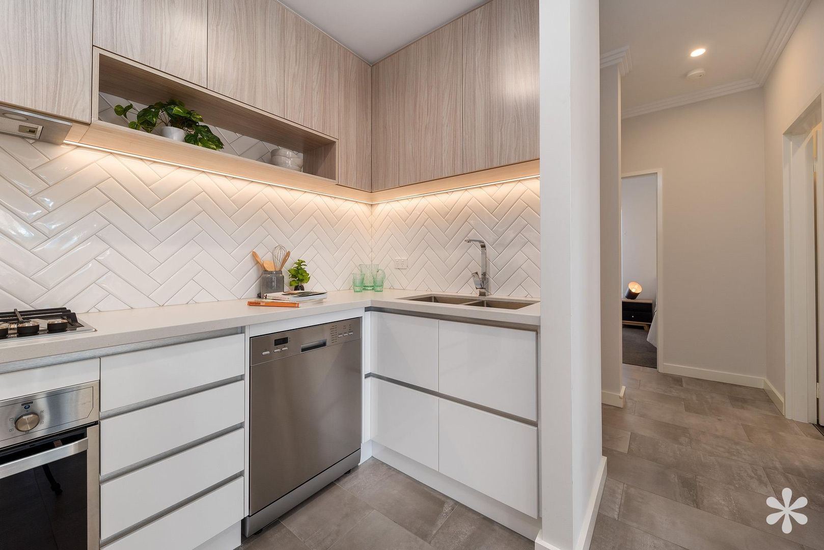 2 bedrooms Villa in 1/612 Rockingham Road LAKE COOGEE WA, 6166