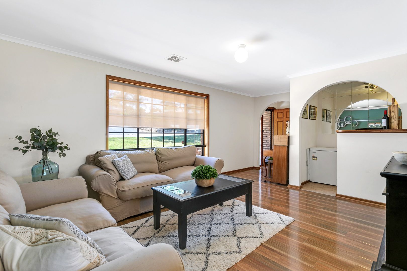 6 Sherry Court, Wynn Vale SA 5127, Image 2