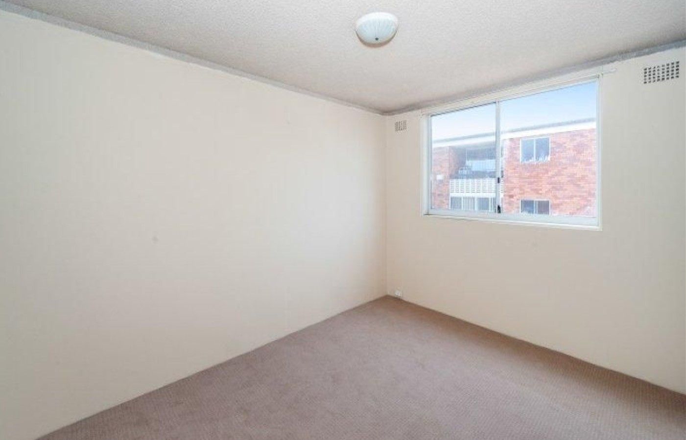Apartment / Unit / Flat in 9/64 Mascot Drive, EASTLAKES NSW, 2018