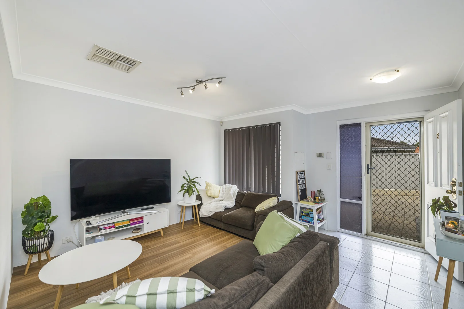 Additional image 3 of 2/73-75 Queen Street, Bentley WA 6102