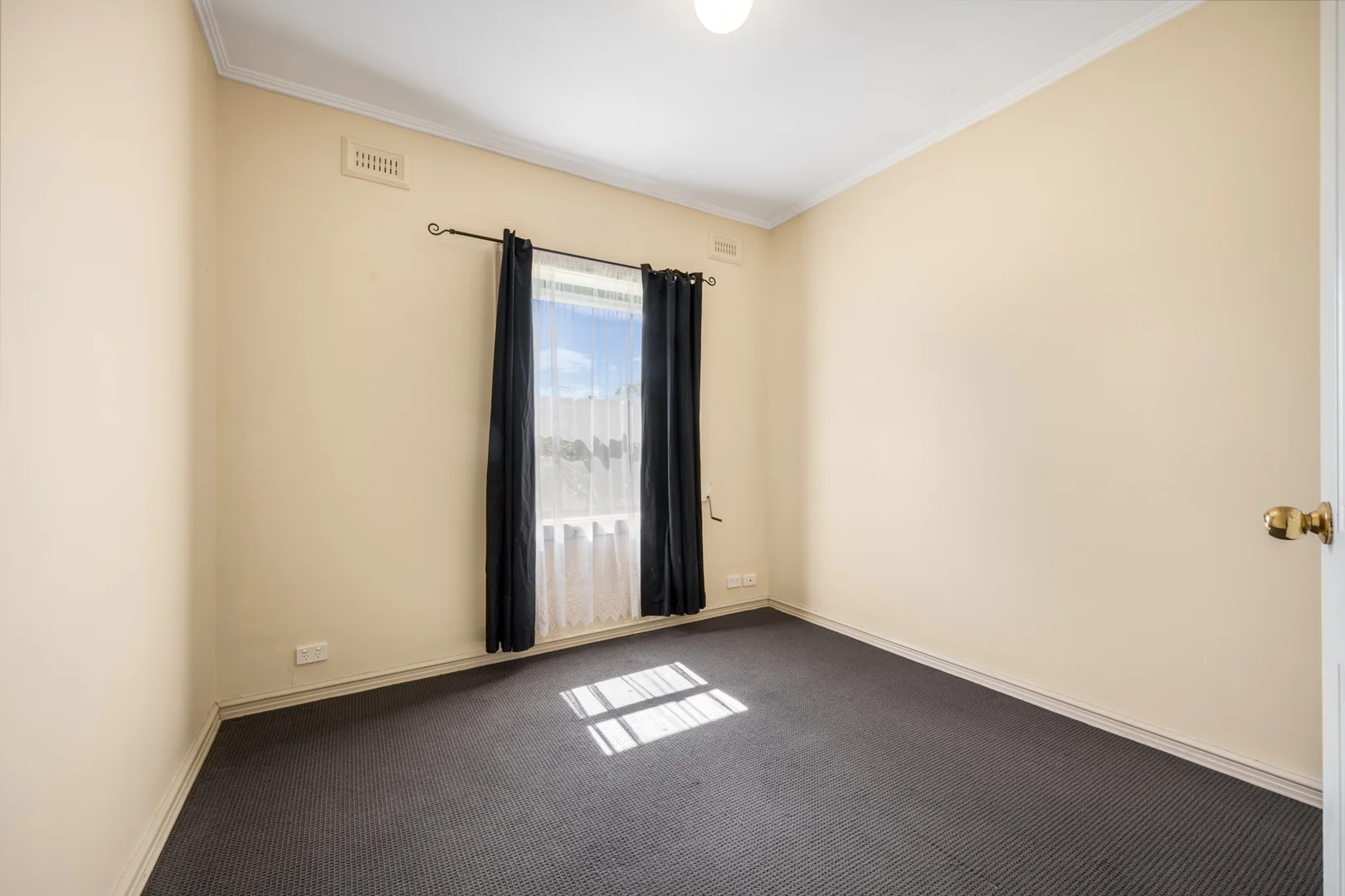 Additional image 3 of 4 Burton Street, Mount Gambier SA 5290