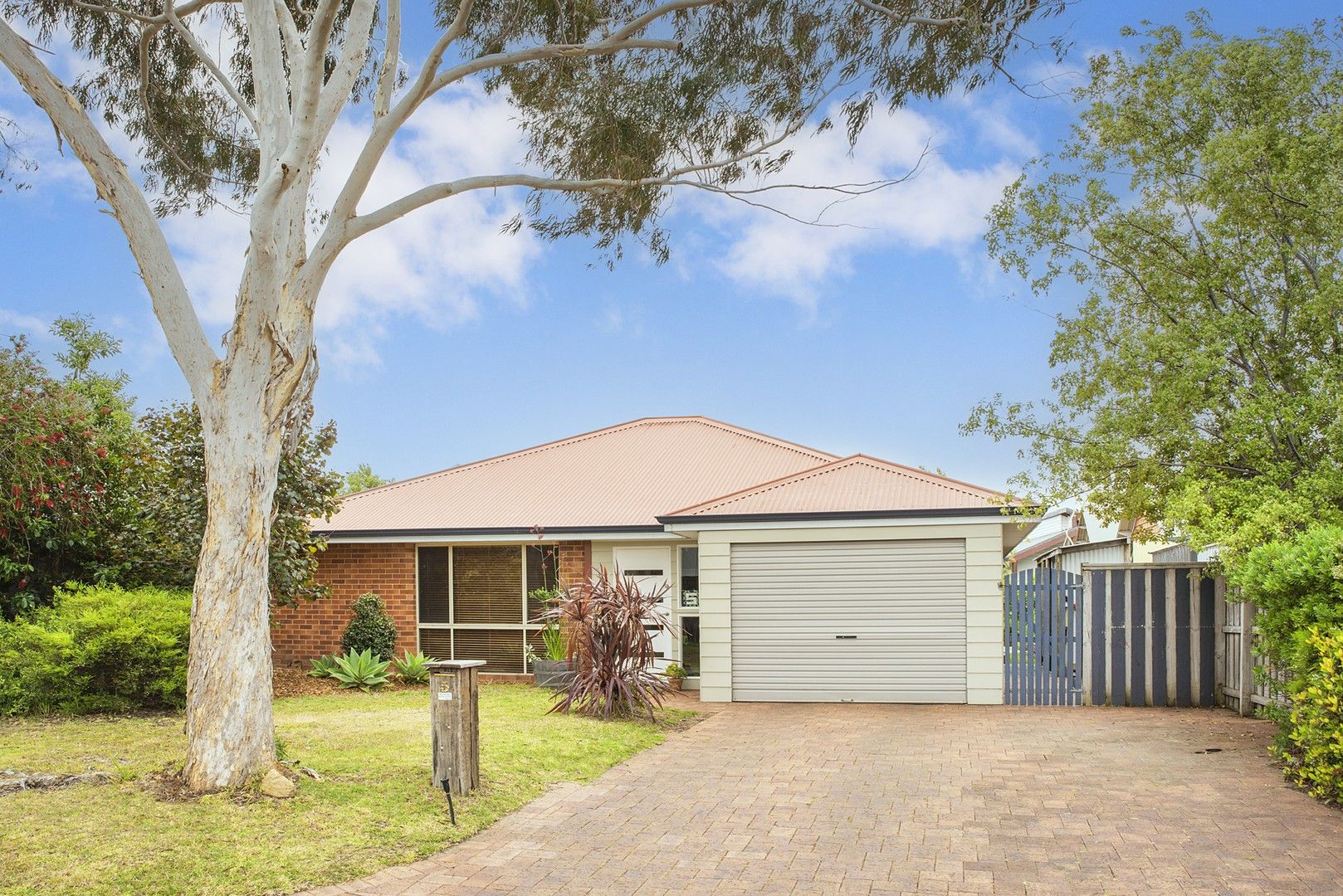 4 bedrooms House in 5 Silver Top Boulevard MARGARET RIVER WA, 6285