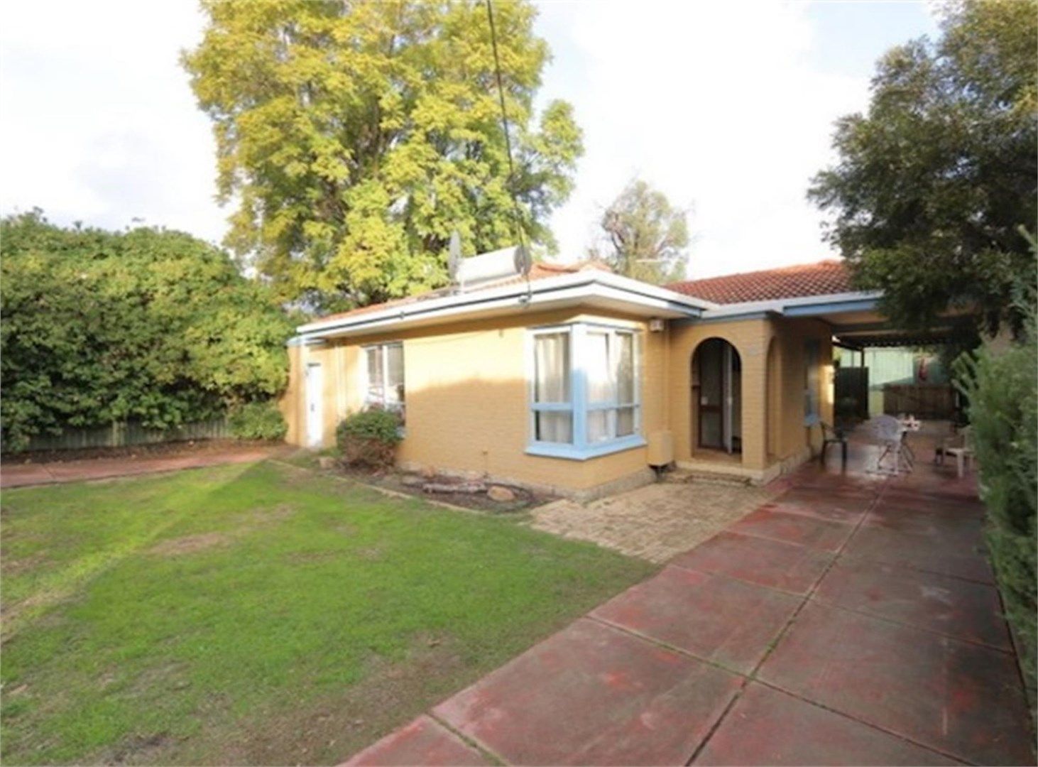 4 bedrooms House in 52 Eynesford Street GOSNELLS WA, 6110