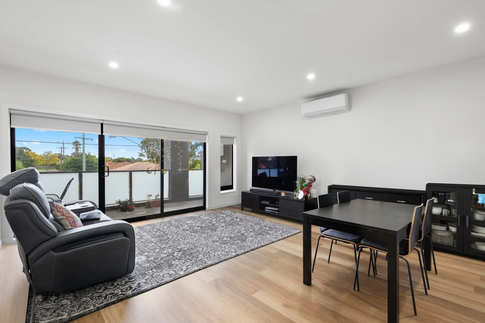 Additional image 3 of 102 Mossfiel Drive, Hoppers Crossing VIC 3029