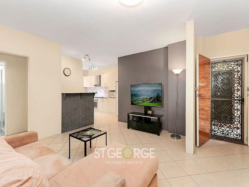 2/34 Victoria Avenue, Penshurst NSW 2222, Image 0