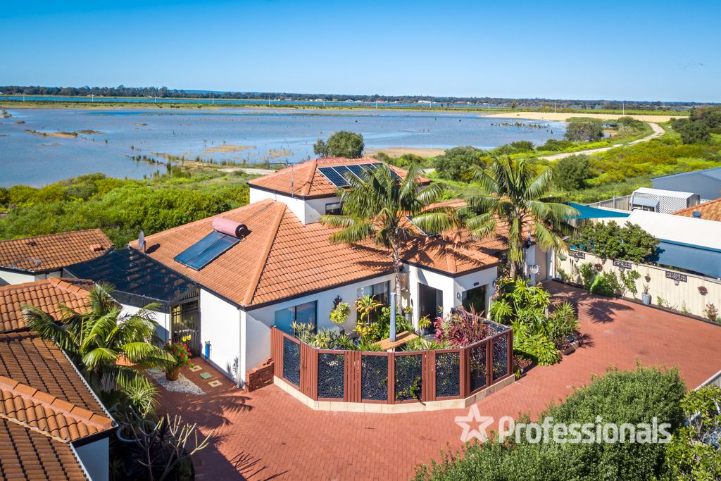 3 bedrooms House in 2/29 Pebble Drive GEOGRAPHE WA, 6280