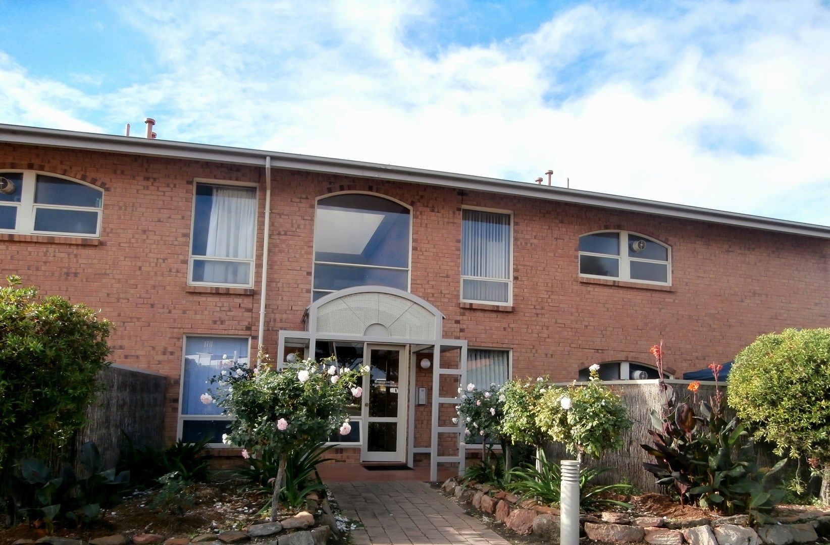 2 bedrooms Apartment / Unit / Flat in 5/7 Sunrise Court WEST LAKES SA, 5021