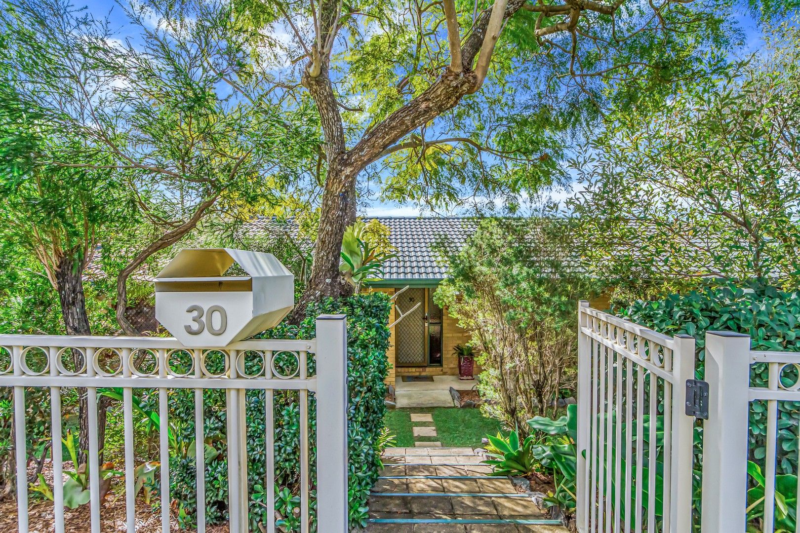 30 Richard Crescent, Highland Park QLD 4211, Image 0