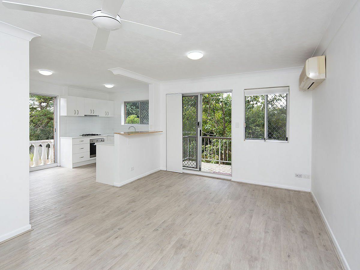 4/88 Victoria Terrace, Greenslopes QLD 4120, Image 2