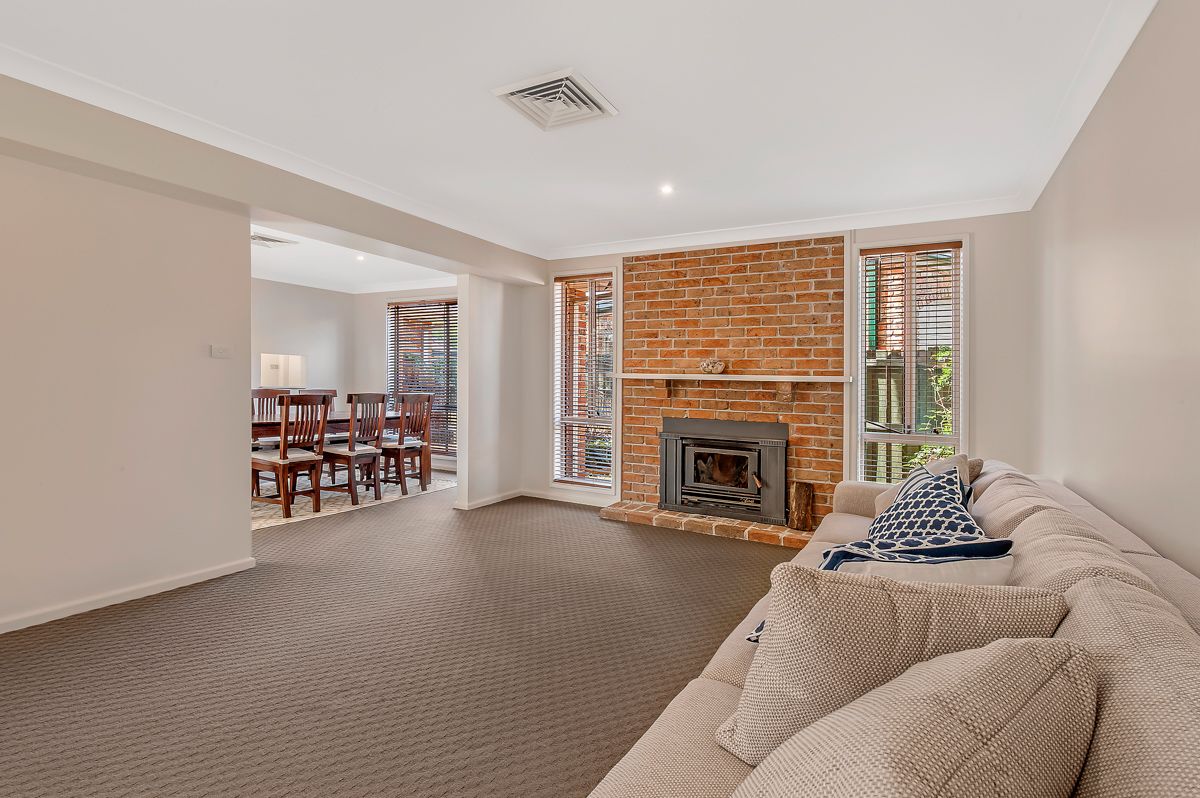 5 Ridgetop Place, Dural NSW 2158, Image 1