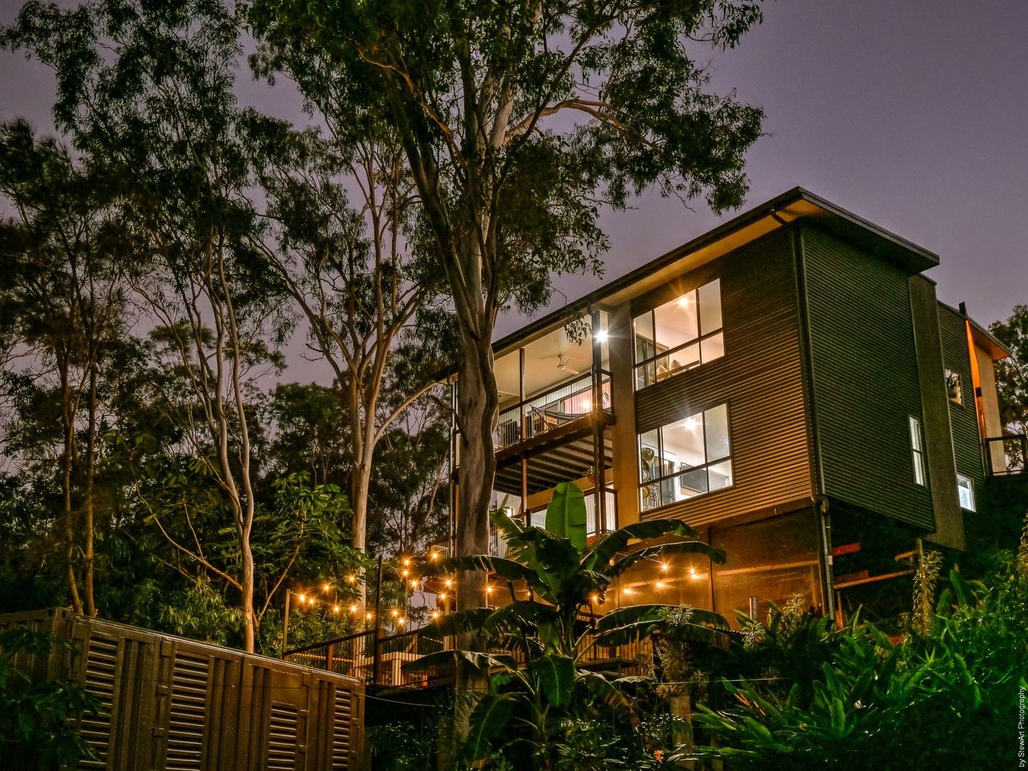 5 bedrooms House in 364 Torquay Terrace TORQUAY QLD, 4655