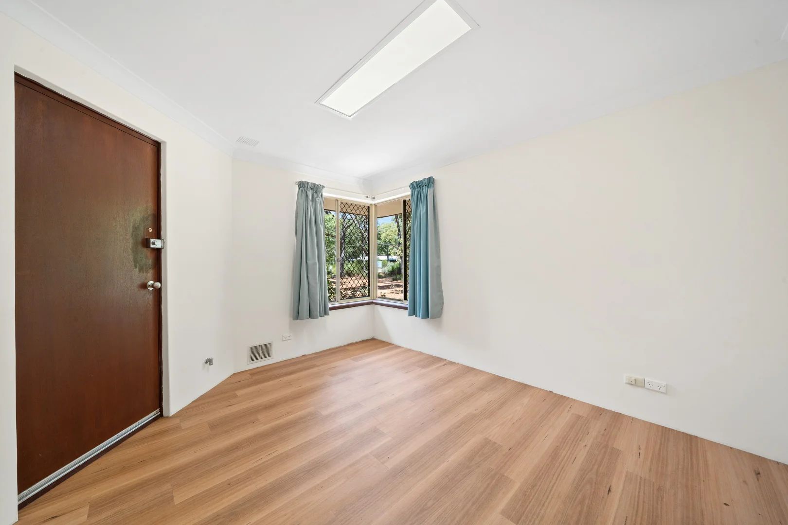 Additional image 21 of 8 Hall Road, Roleystone WA 6111