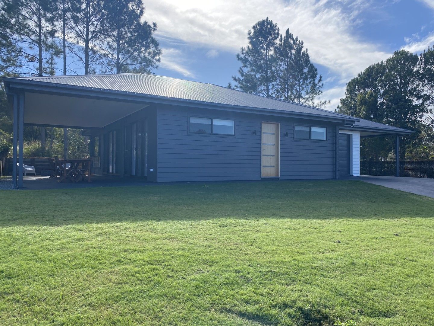 3 bedrooms House in 113 High St RUSSELL ISLAND QLD, 4184