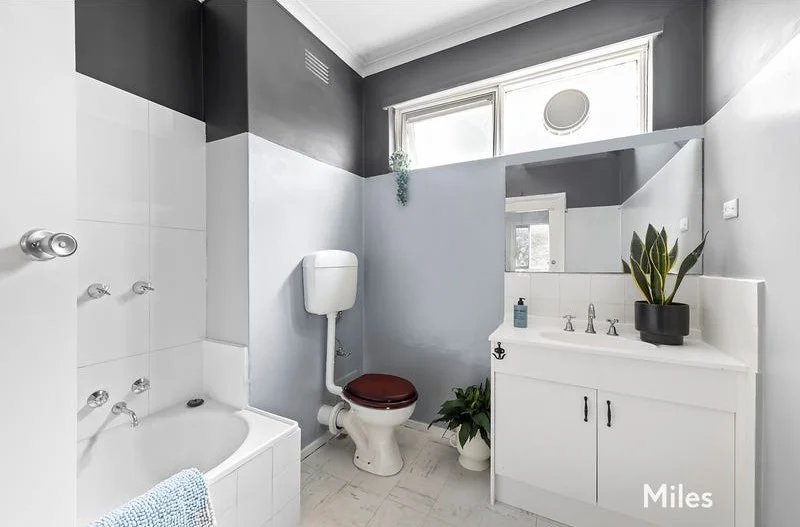 Additional image 4 of 7/143 Locksley Road, Eaglemont VIC 3084