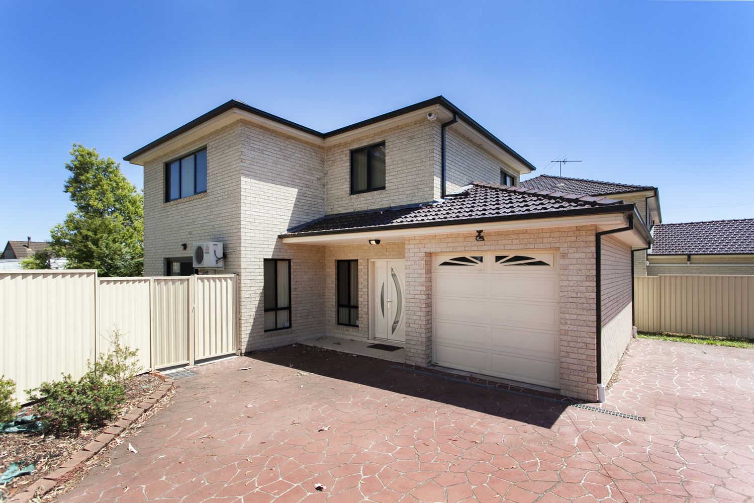 2A Park Road, East Hills NSW 2213