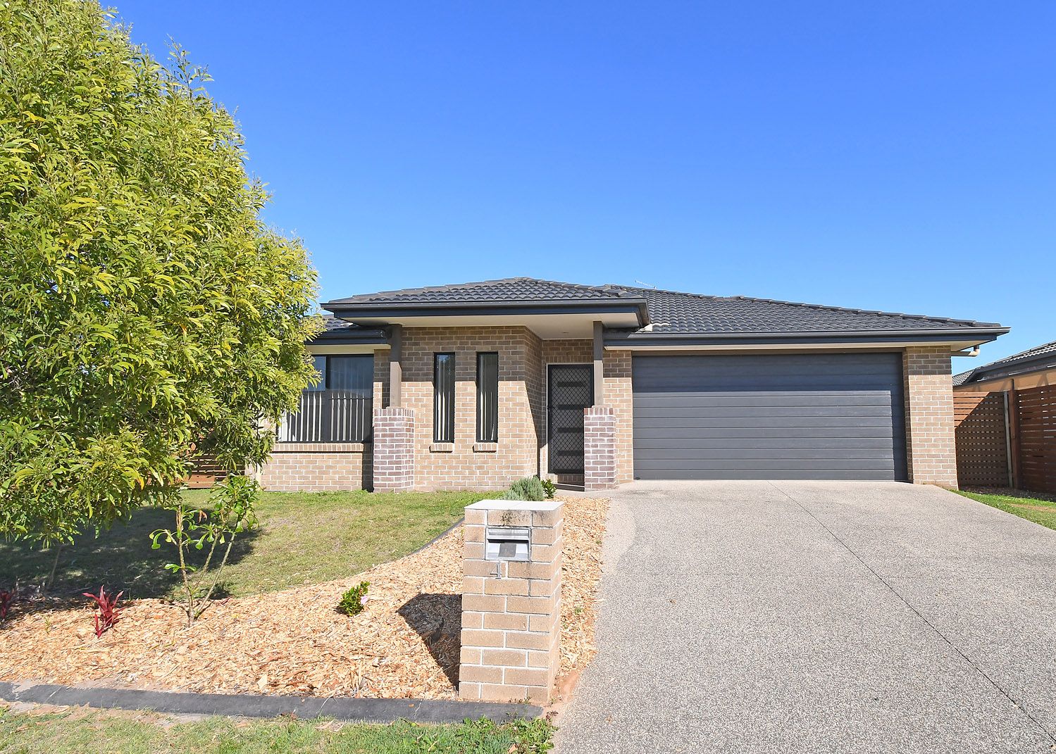 4 Mawson Court, Urraween QLD 4655, Image 0