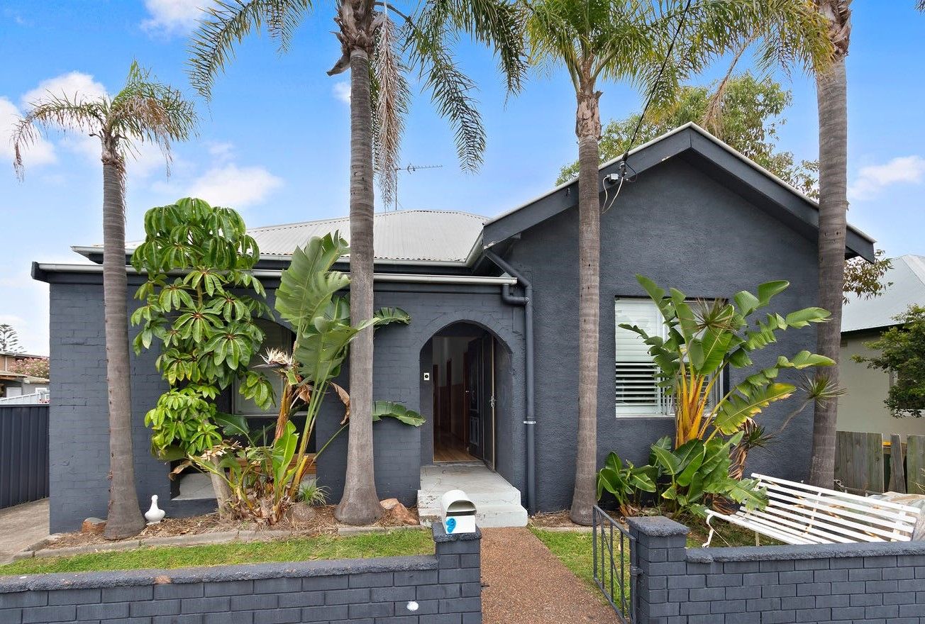 4 bedrooms House in 3 Young Street COOKS HILL NSW, 2300