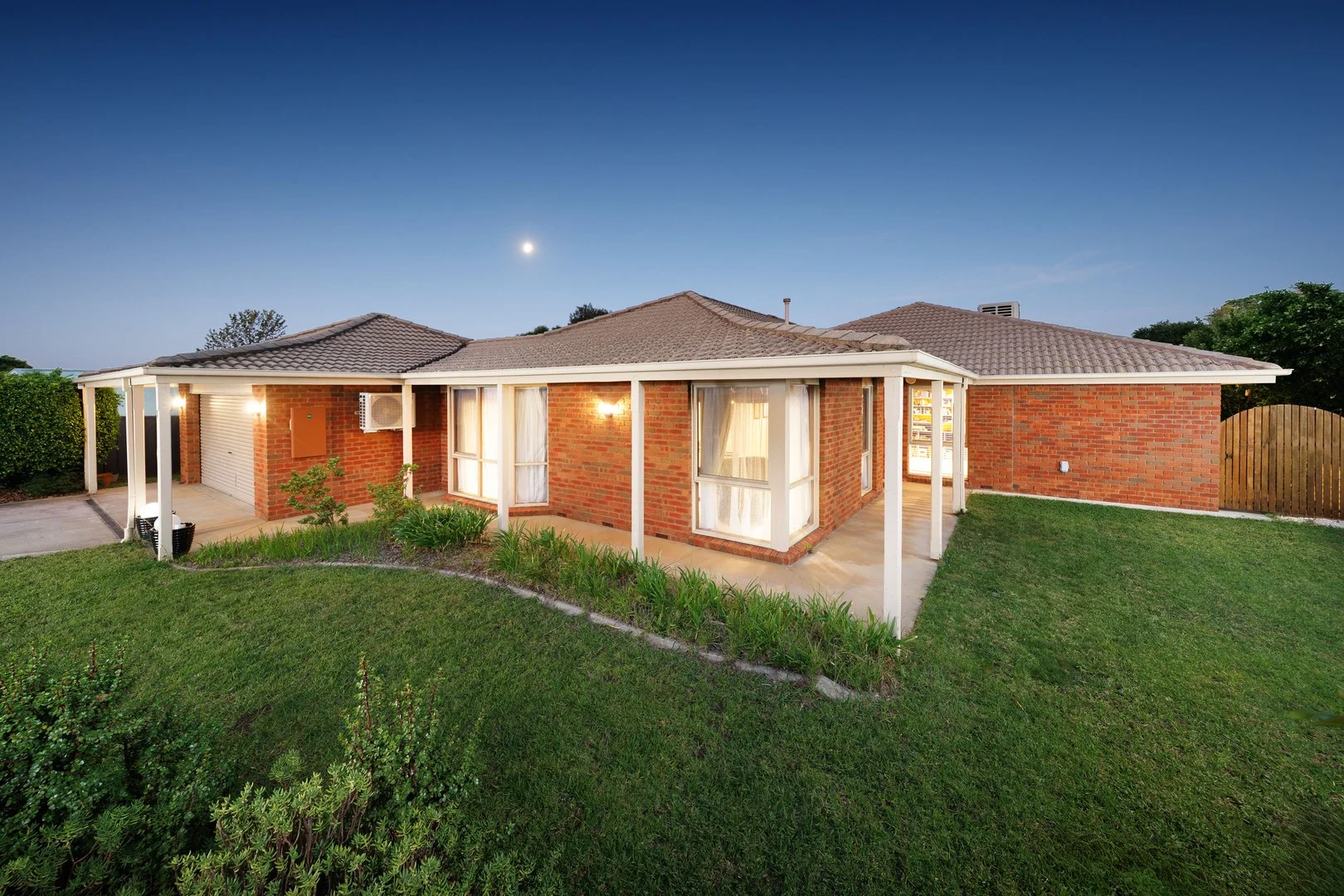 1 McEwen Lane, West Wodonga VIC 3690
