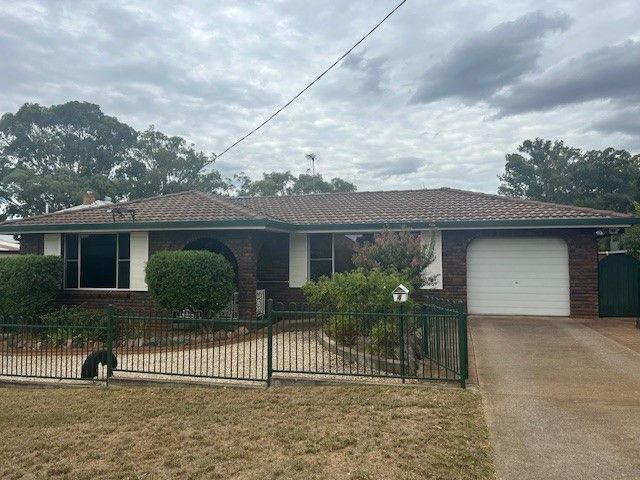 4 Upper Street, East Tamworth NSW 2340, Image 0