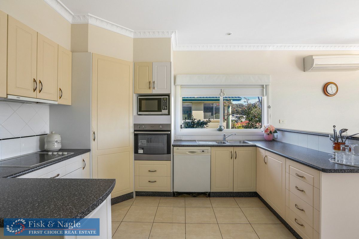 4 Bournda Circuit, Tura Beach NSW 2548, Image 2