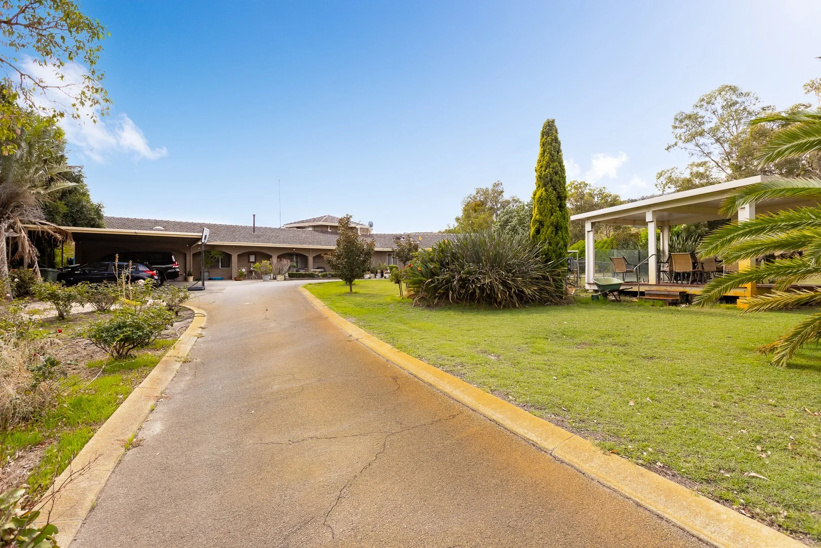 8 Mckenize Grove, Kelmscott WA 6111