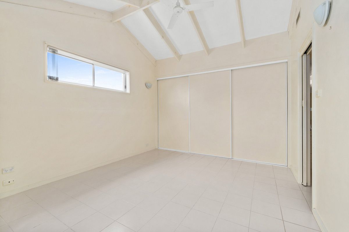 3/383-385 York Street, Sale VIC 3850, Image 2