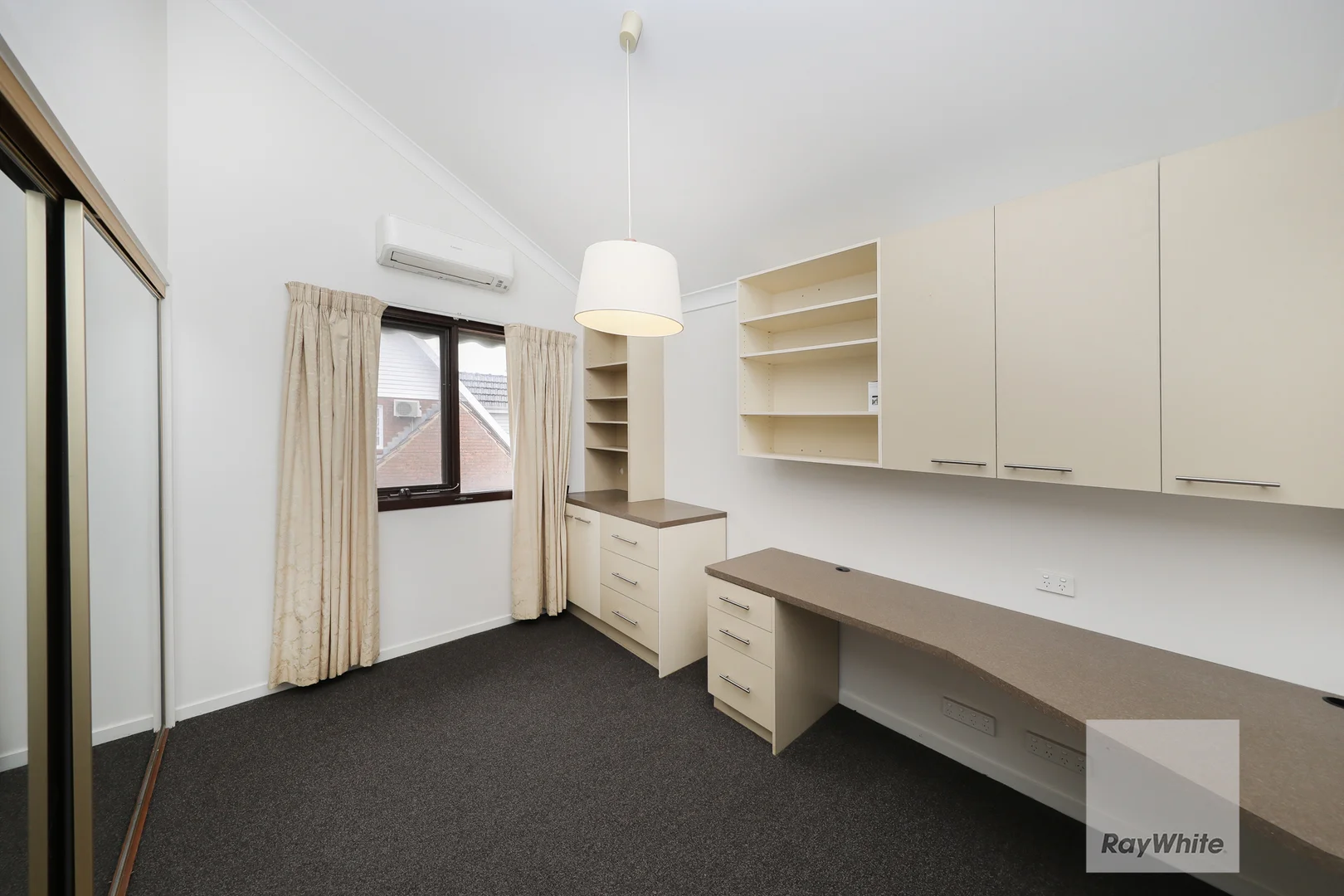 Additional image 13 of 27 Woodstock Drive, Gladstone Park VIC 3043