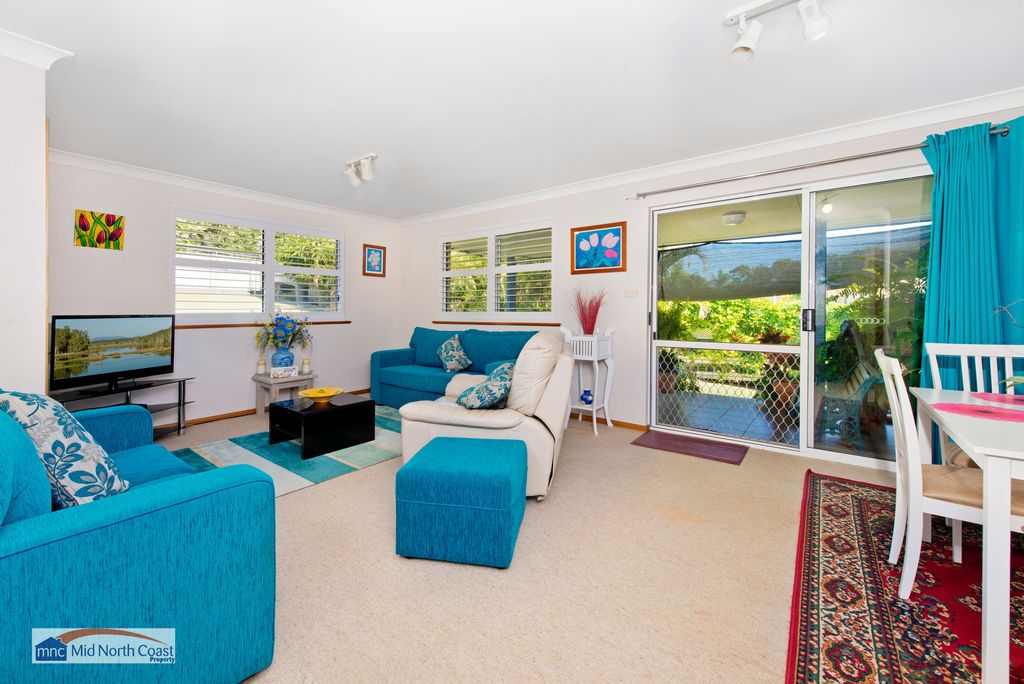 4 Ellerslie Crescent, Laurieton NSW 2443, Image 2