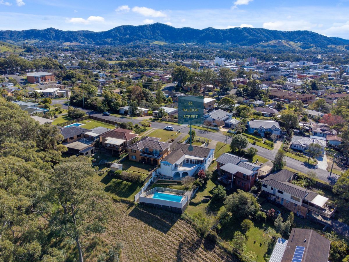 5 bedrooms House in 55 Raleigh Street COFFS HARBOUR NSW, 2450