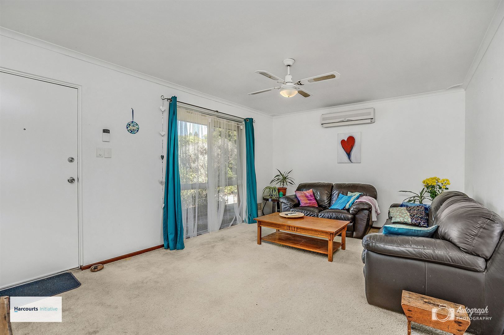 44 Pointer Way, Girrawheen WA 6064, Image 2