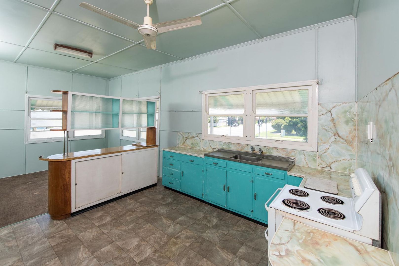 216 Nebo Road, West Mackay QLD 4740, Image 1