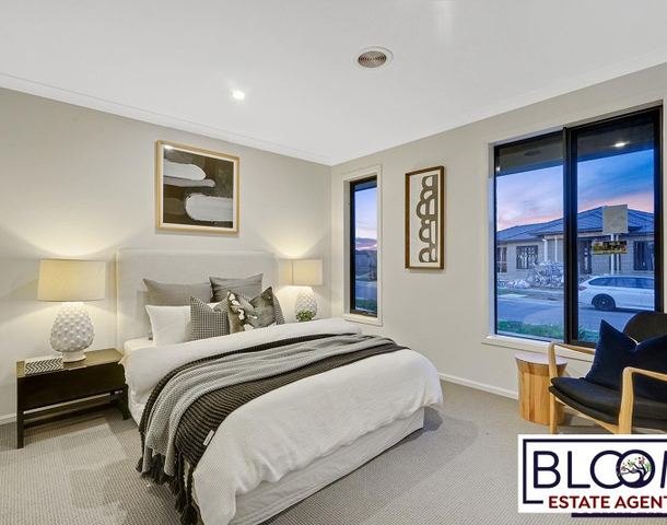 8 Lyric Drive, Mambourin VIC 3024