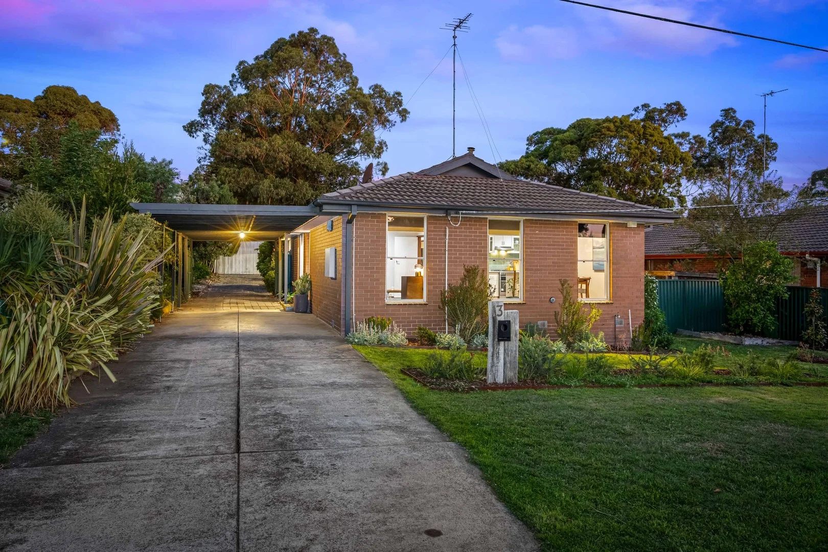 13 Heales Street, Mount Pleasant VIC 3350