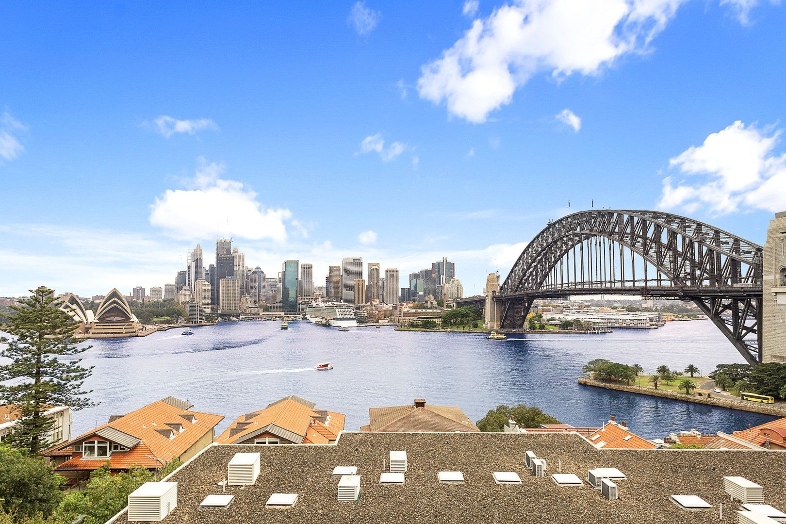 3 bedrooms Apartment / Unit / Flat in 17/51-55 Upper Pitt Street KIRRIBILLI NSW, 2061