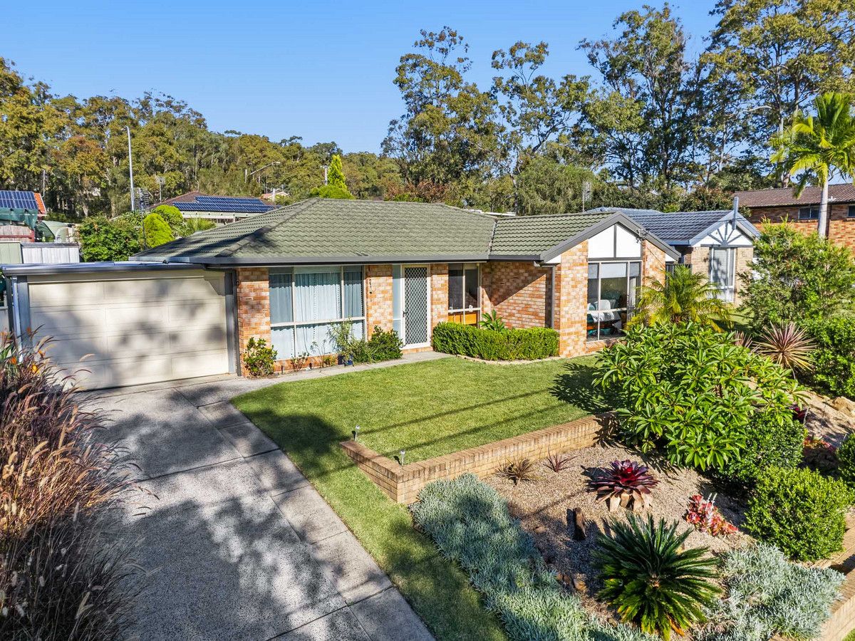 3 bedrooms House in 3 Golflinks Drive WATANOBBI NSW, 2259